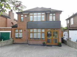 54 Fountains Crescent