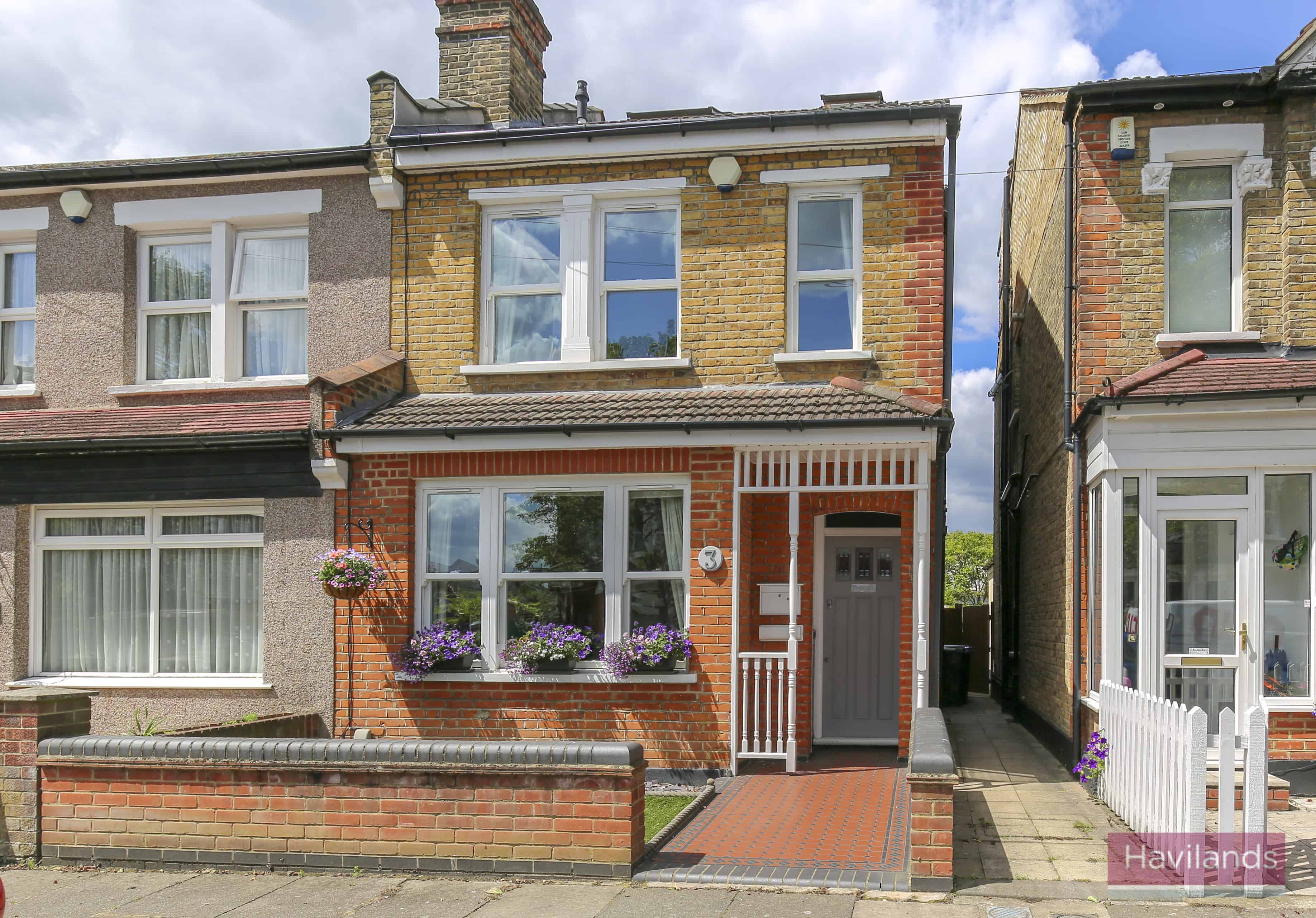 2V5A2969 Havilands Winchmore Hill Havilands Winchmore Hill