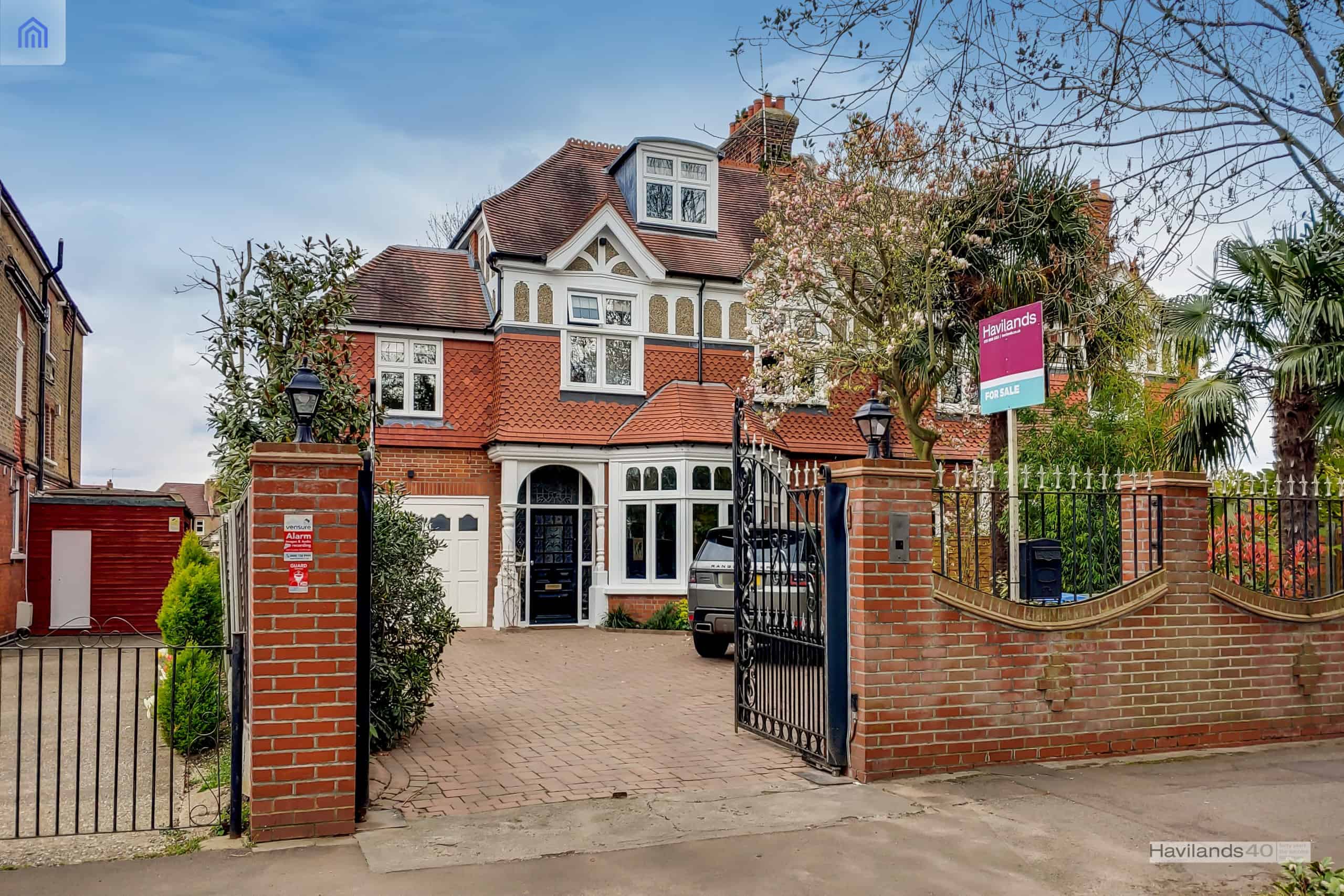 0_Exterior0 Havilands Winchmore Hill Havilands Winchmore Hill